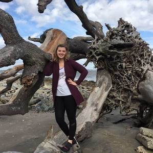 Meet your Posher, Nicole